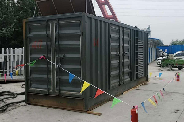 泰安发电机租赁空气滤清器多久更换一次？